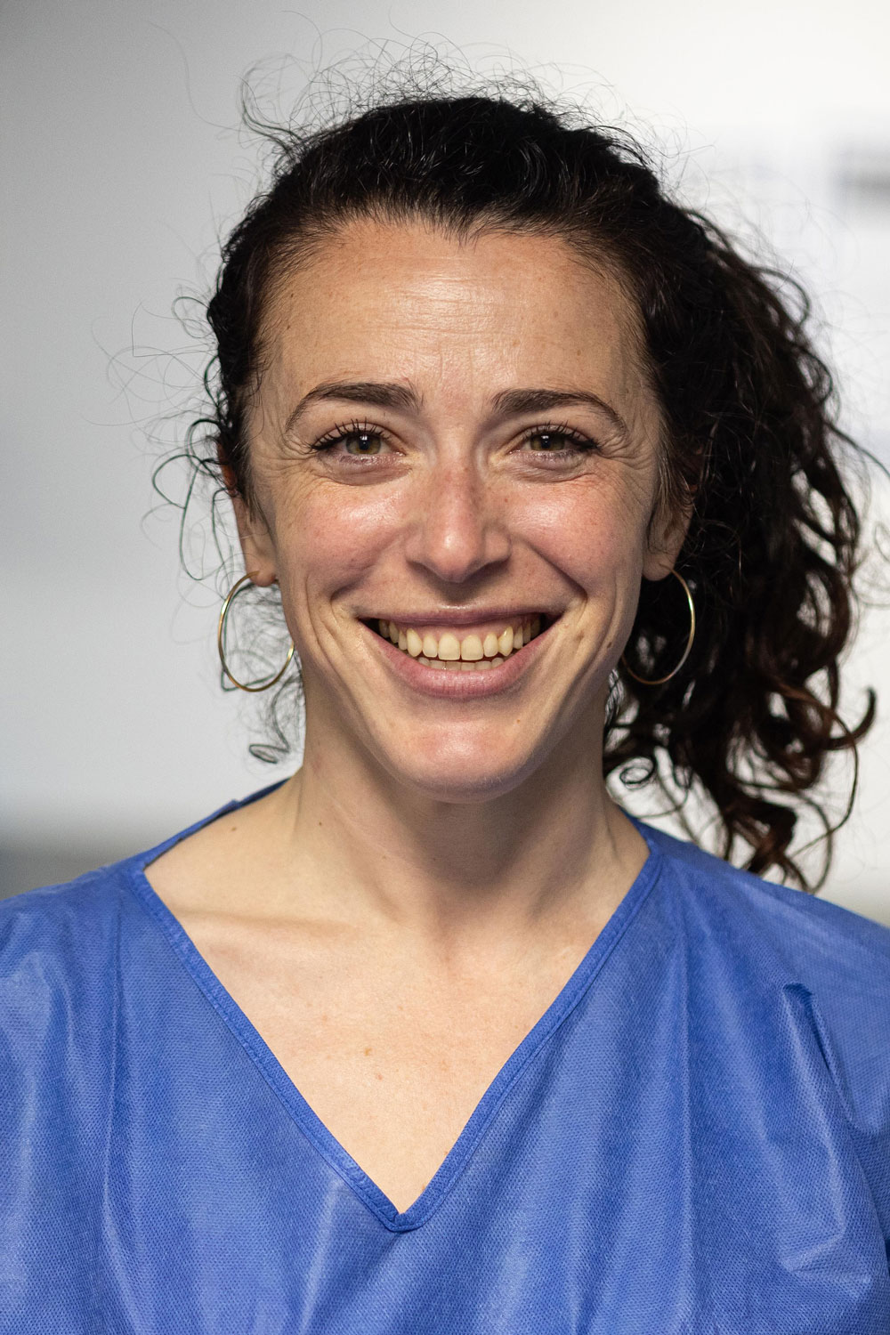 Dr Anne-Lise Bron
